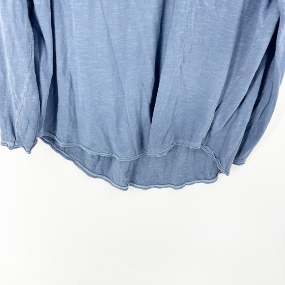 ✅ Free People Women's Frontier Slub Henley Shirt BLUE SIZE SMALL - Picture 2 of 7